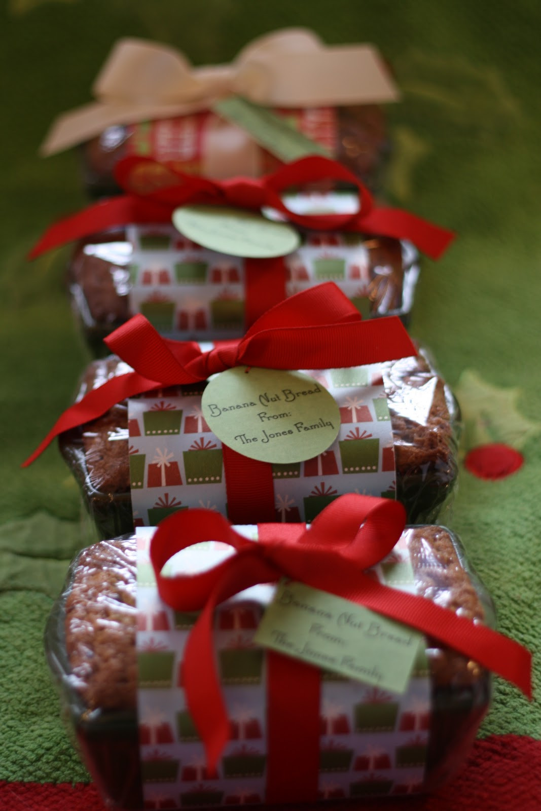Christmas Bread Gifts
 Keeping My Cents ¢¢¢ Frugal Neighbor Gifts Banana Nut Bread