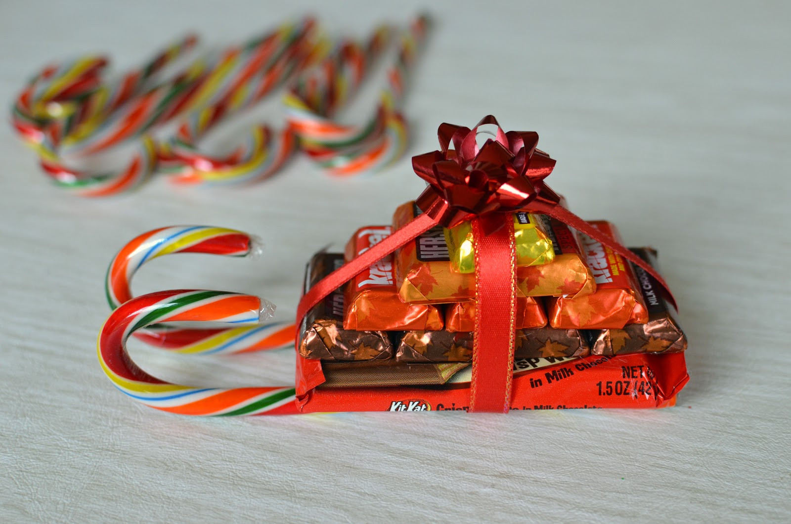 Christmas Candy Sleds
 ButterYum Candy Sleigh