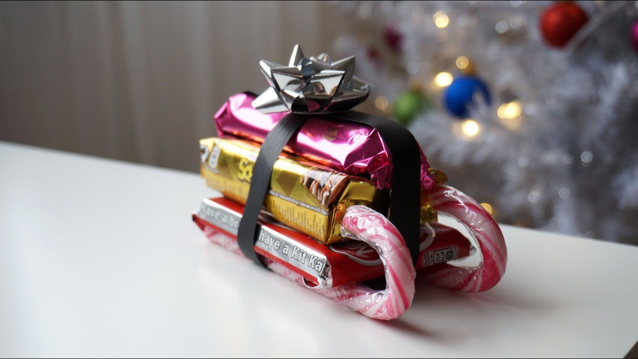 Christmas Candy Sleigh
 Candy sleigh for christmas