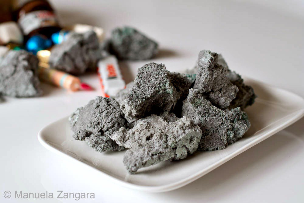 Christmas Coal Candy
 Make Candy That Looks Like Coal