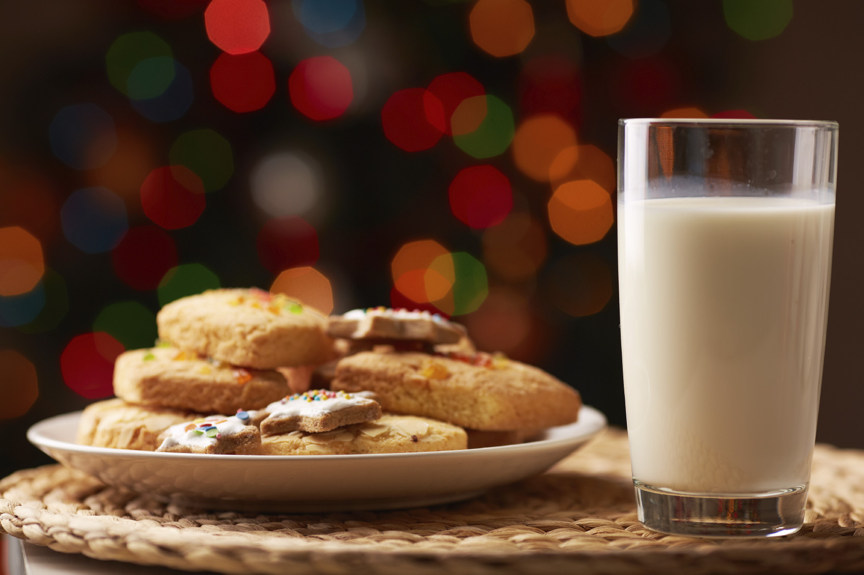 Christmas Cookies And Milk
 Don’t For Santa’s Cookies and Milk The History of a