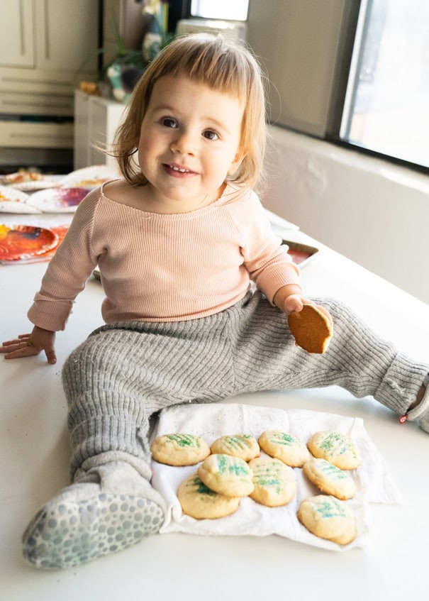 Christmas Cookies To Make With Kids
 Christmas Cookies to Make With Kids Easy Sugar Cookies