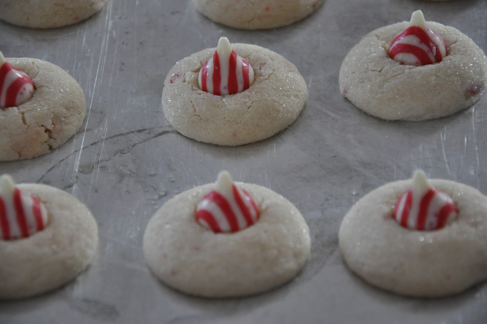 Christmas Cookies With Hershey Kisses
 MS Simplicity 11 Days Until Christmas Candy Cane