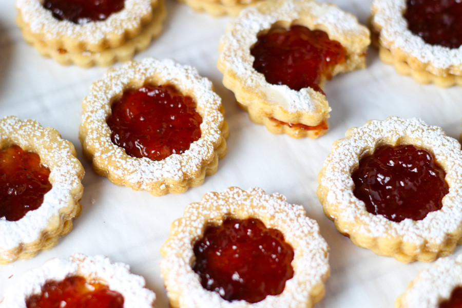 Christmas Cookies With Jam
 Linzer Cookies with Strawberry Jam