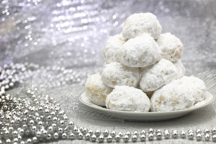 Christmas Cookies With Powdered Sugar
 Recipe for Kourabiedes Greek Sugar Cookies