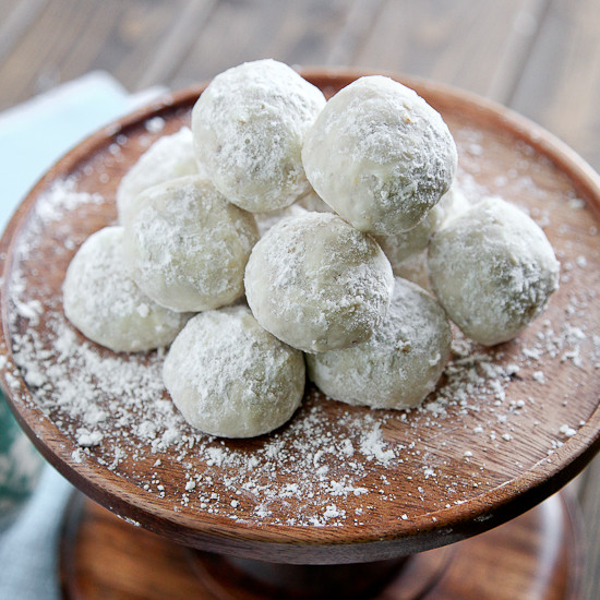 Christmas Cookies With Powdered Sugar
 Powdered Sugar Christmas Cookies – eRecipe