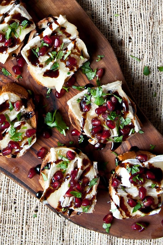 Christmas Dinner Appetizers
 Brie and Pomegranate Crostini Recipe