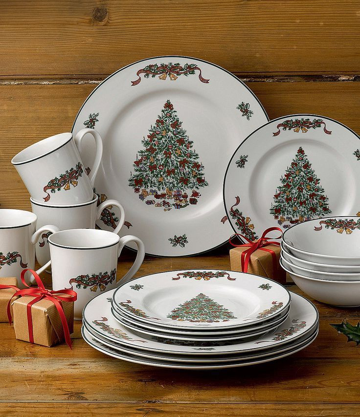Christmas Dinner Set
 25 best ideas about Christmas dinnerware on Pinterest