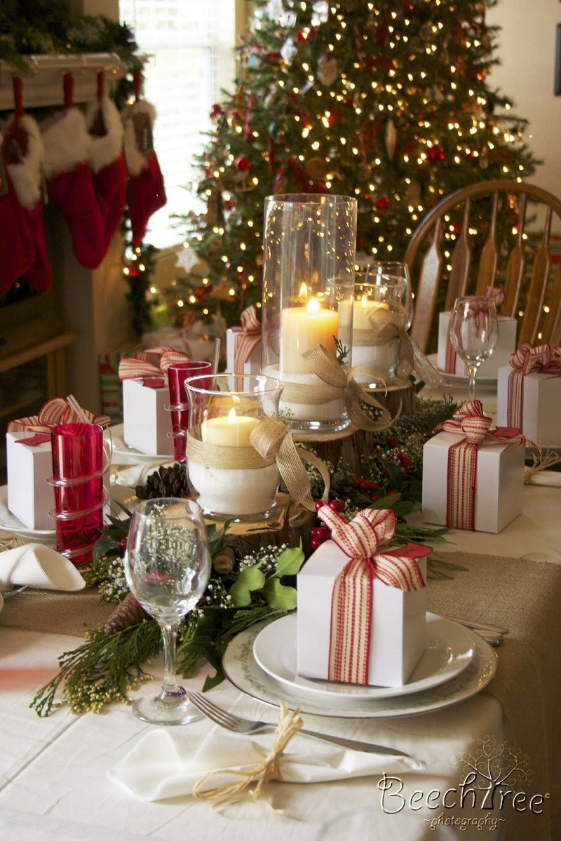 Christmas Dinner Table
 40 Christmas Table Decors Ideas To Inspire Your Pinterest