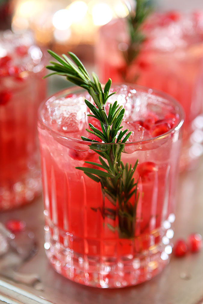Christmas Gin Drinks
 Pomegranate and Rosemary Gin Fizz