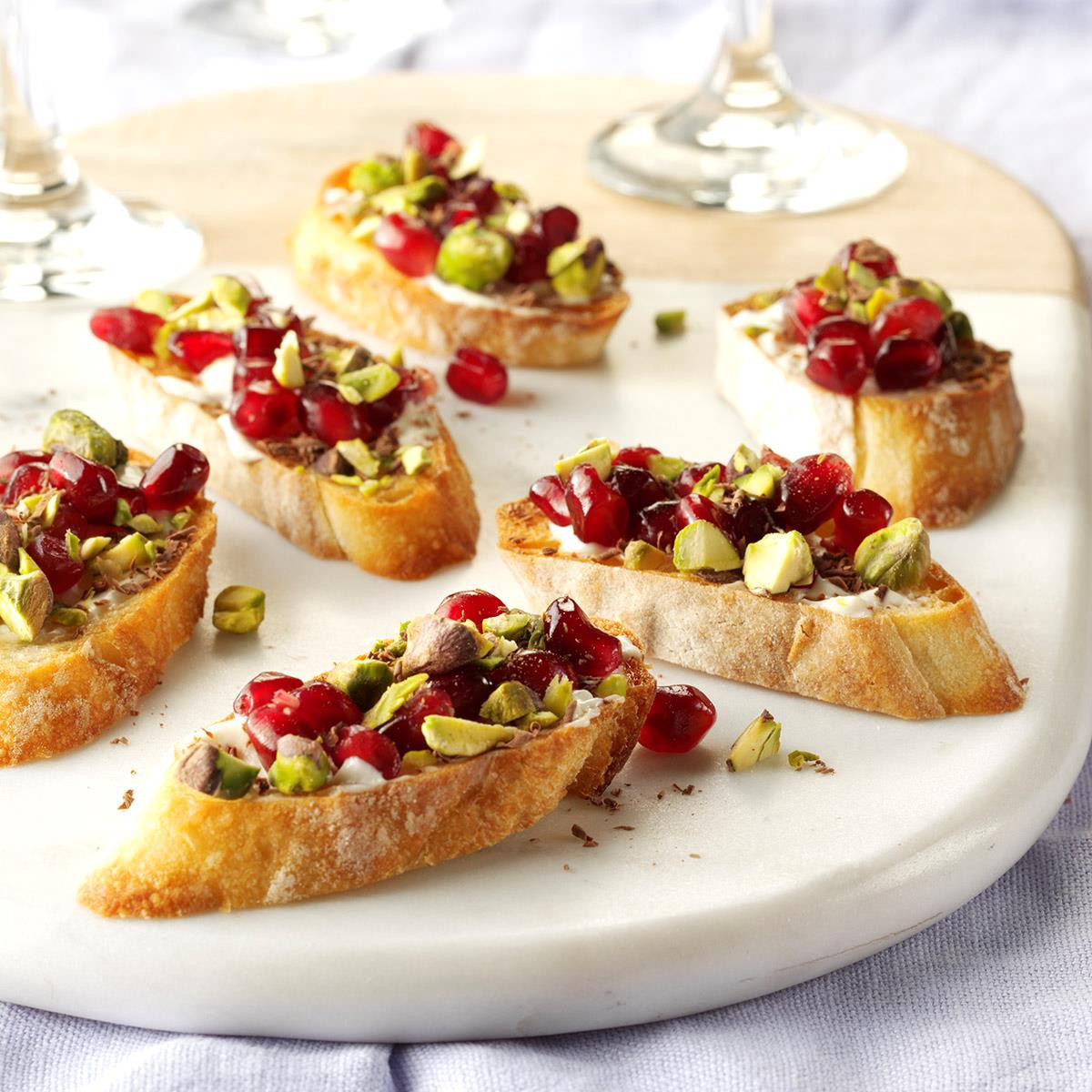 Christmas Party Appetizers
 40 Easy Christmas Appetizer Ideas Perfect for a Holiday
