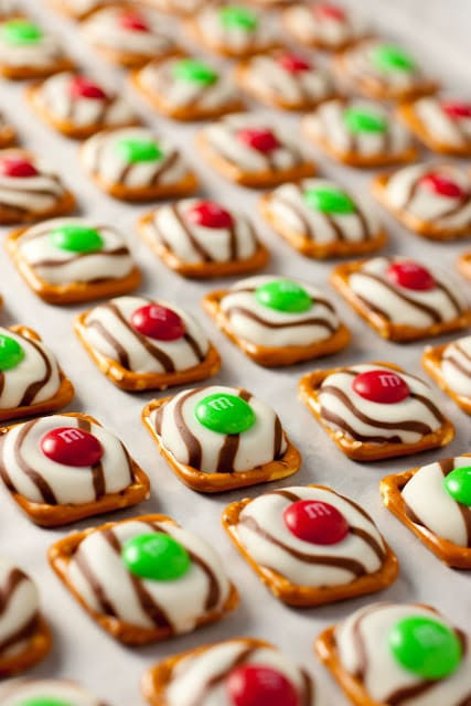 Christmas Pretzels Recipe
 Pretzel M&M Hugs Christmas Style Cooking Classy