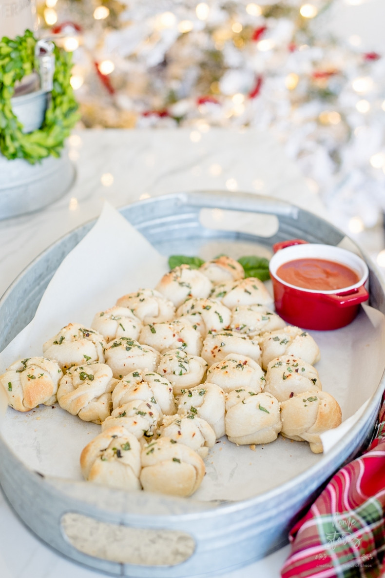 Christmas Pull Apart Bread
 Christmas Tree Pull Apart Bread Garlic Knots