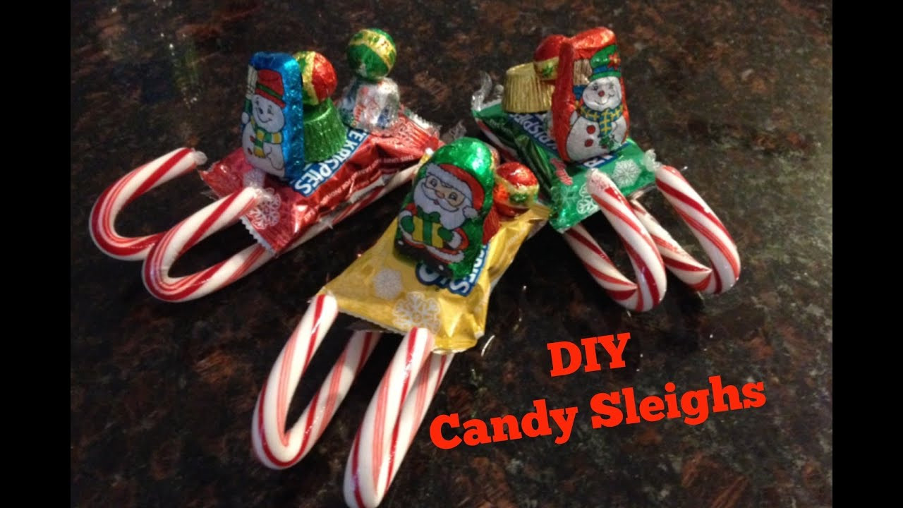 Christmas Sleigh Made Out Of Candy
 DIY Candy Sleighs Cheap and Easy