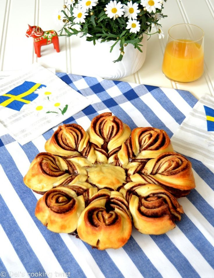 Christmas Star Twisted Bread
 295 best images about Bread & Cinnamon Rolls on Pinterest