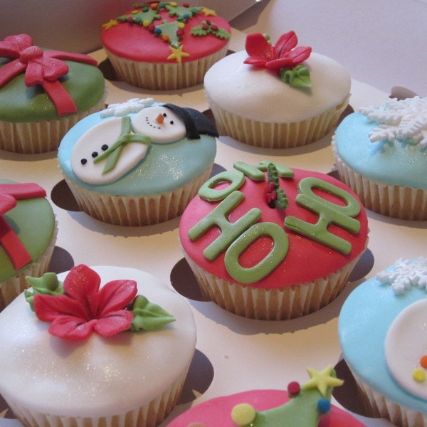 Christmas Themed Cupcakes
 Neo Cakes