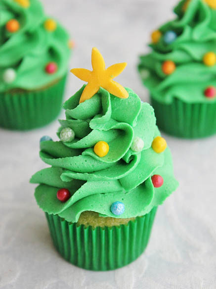 Christmas Tree Cupcakes Cake
 Mini Christmas Tree Cupcakes by Lydia Bakes