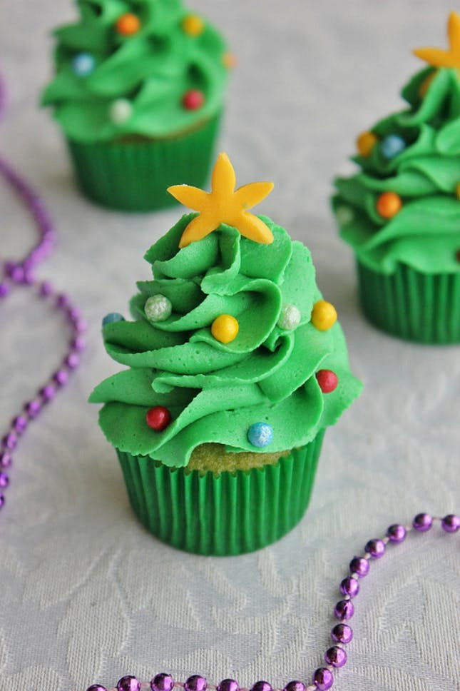 Christmas Tree Cupcakes
 18 Adorable Christmas Cupcake Recipe Ideas That Are
