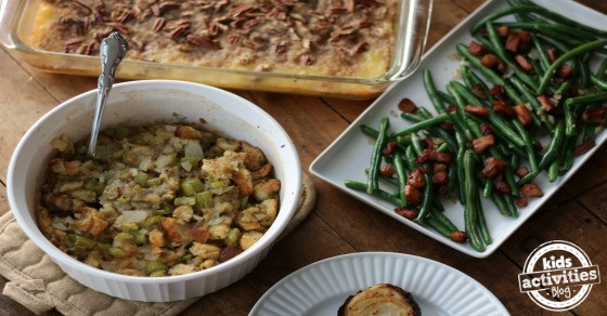 Classic Thanksgiving Side Dishes
 5 Traditional Thanksgiving Side Dishes
