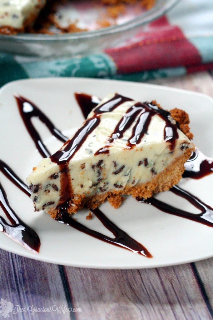 Cool Christmas Desserts
 Eggnog Ice Cream Pie