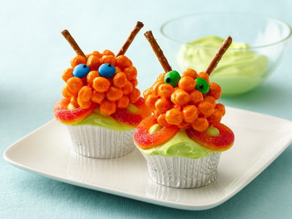 Cool Halloween Cup Cakes
 COOL HALLOWEEN CUPCAKE IDEAS family holiday guide to