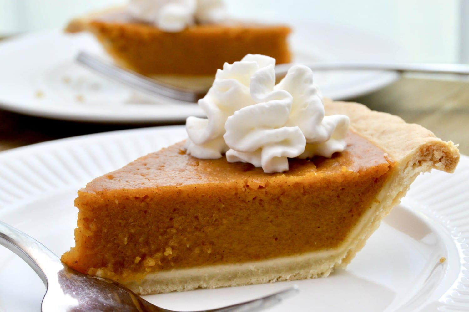 Costco Pies Thanksgiving
 Costco s 4 Pound Pumpkin Pie Is Back Simplemost