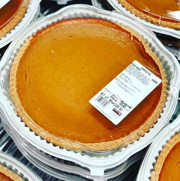 Costco Pies Thanksgiving
 Did You Know Costco Sells A Giant Pumpkin Pie For ly $6