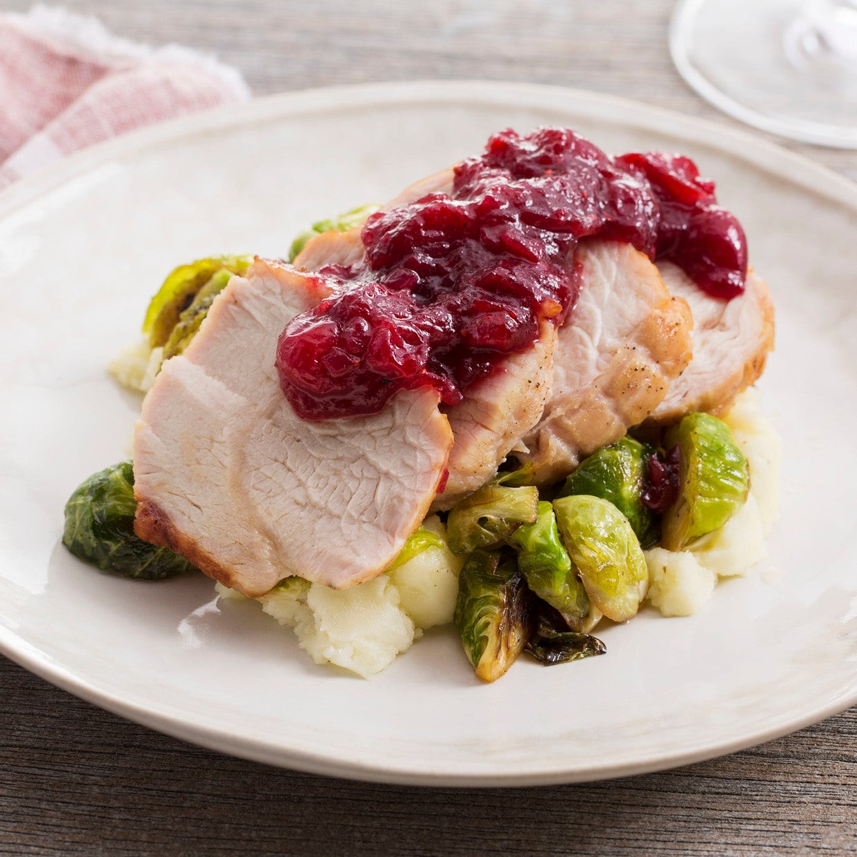 Cranberry Recipes Thanksgiving
 Recipe Roast Turkey & Cranberry Sauce with Brussels