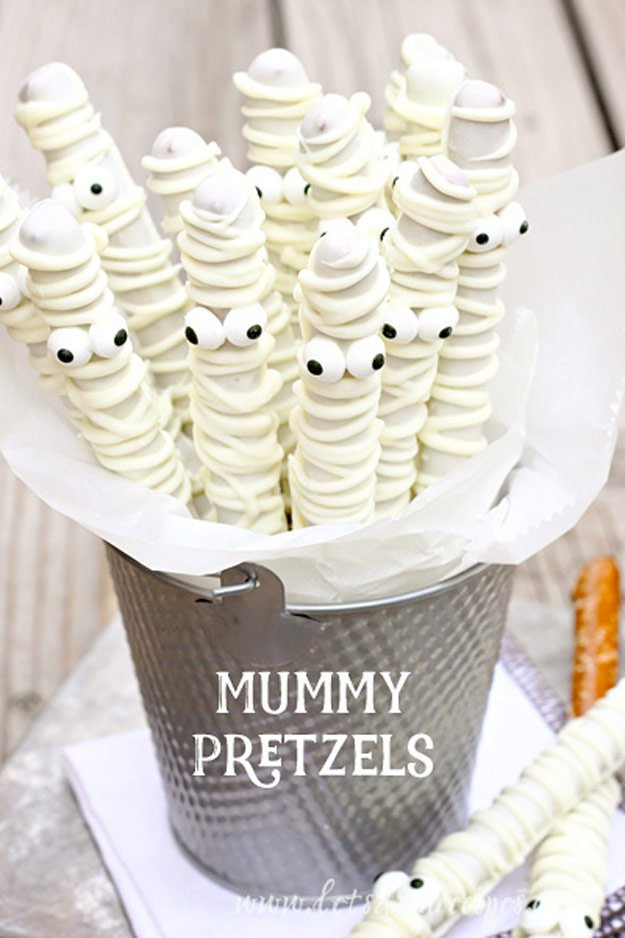 Creepy Halloween Desserts
 Halloween Spooky Treats