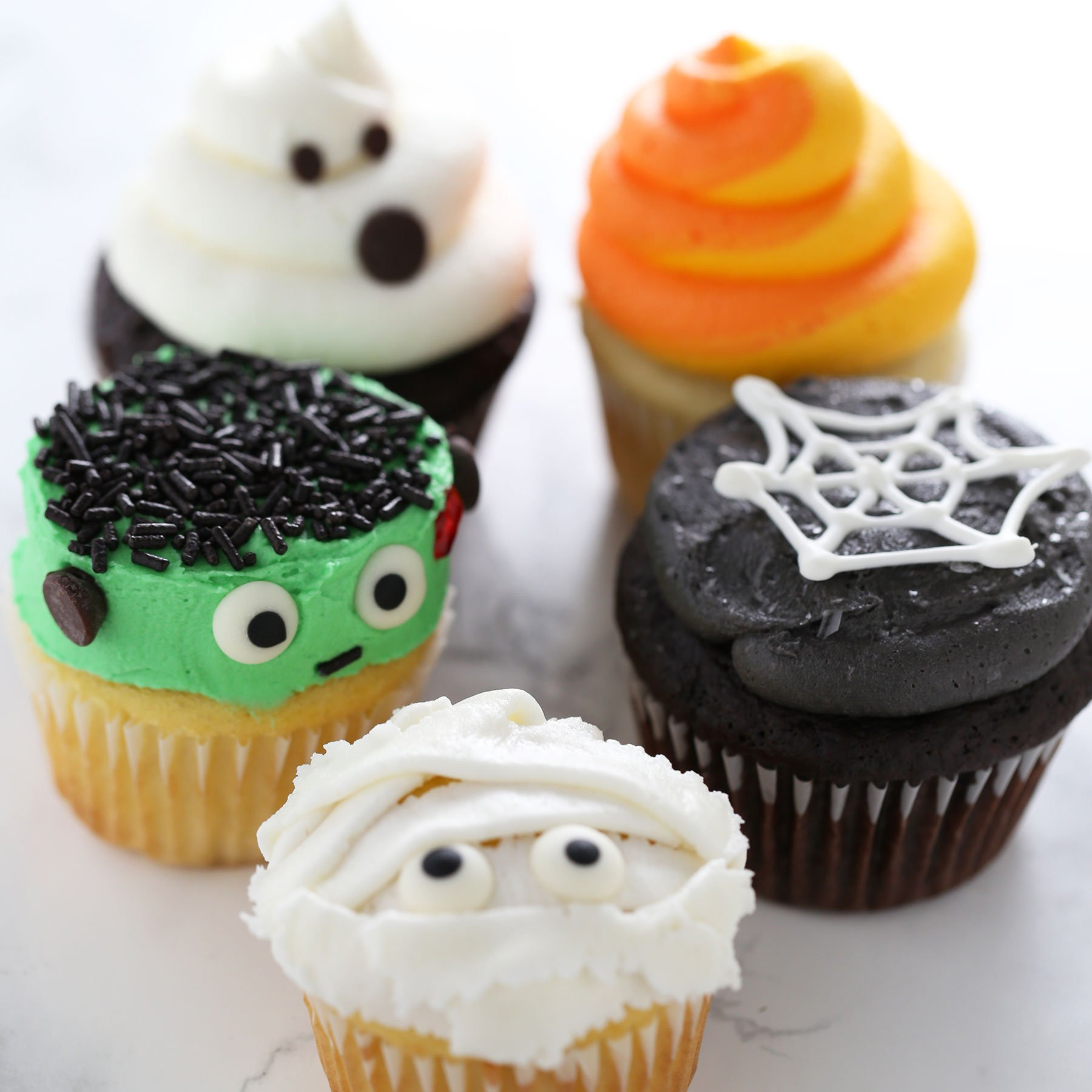 Cupcakes For Halloween
 How to Make Halloween Cupcakes Handle the Heat