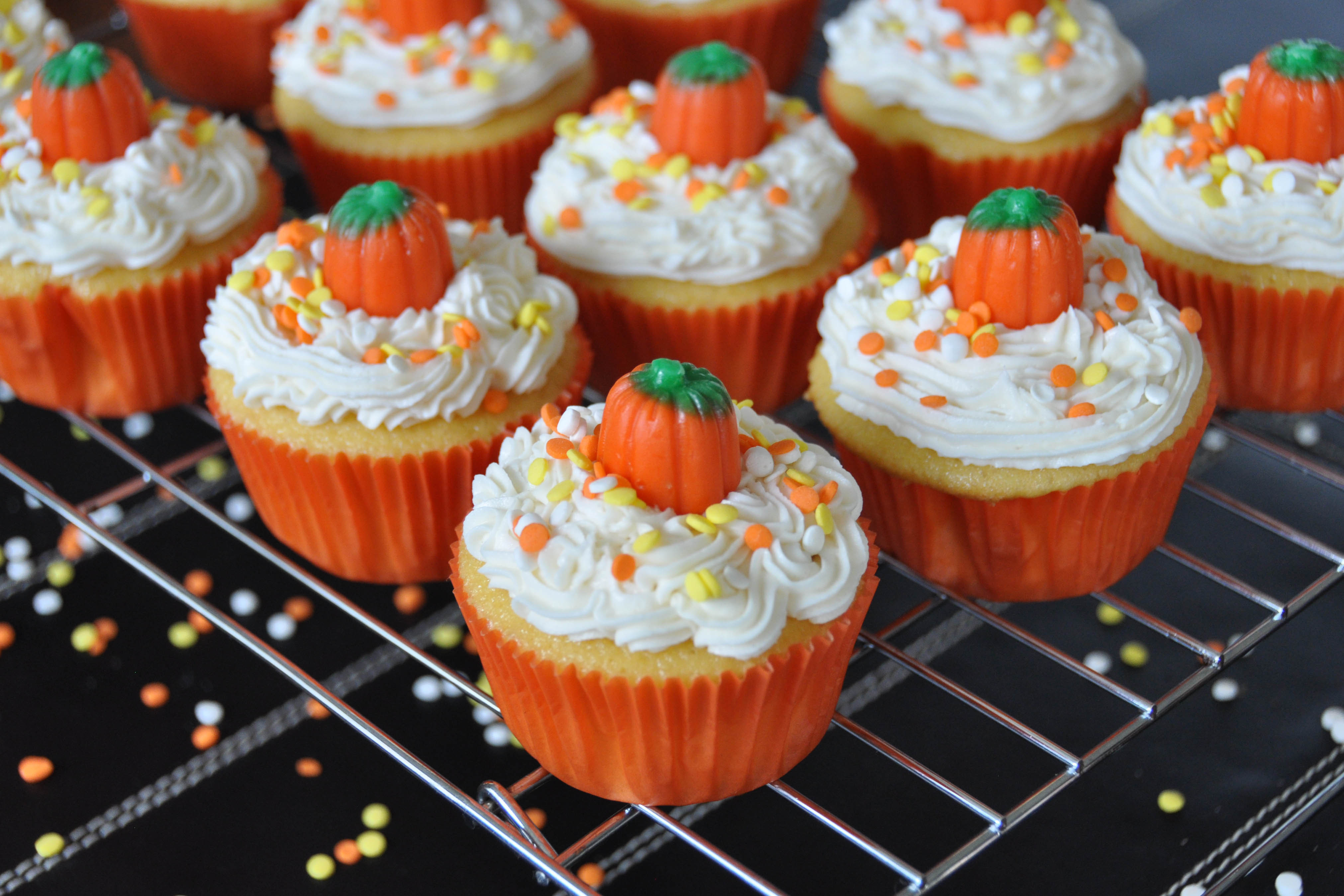 Cupcakes For Halloween
 Pumpkin Cupcakes