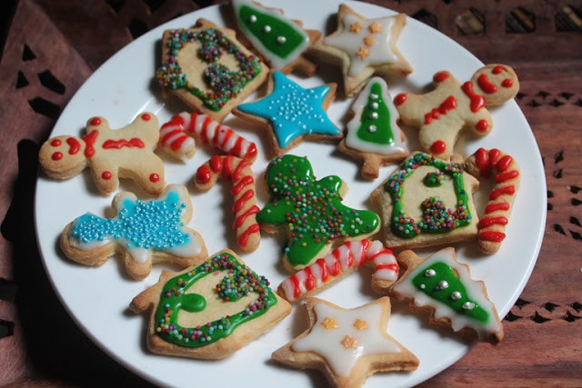 Decorated Christmas Cookies Recipes
 YUMMY TUMMY Glazed Sugar Cookies Recipe Decorated
