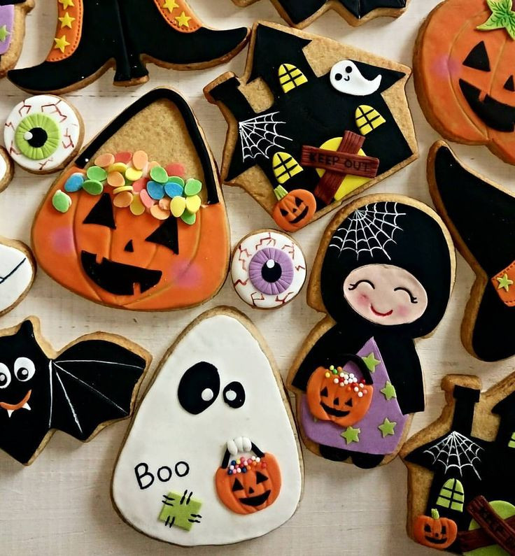 Decorating Halloween Cookies
 17 Best images about Cookie Decorating Ideas on Pinterest