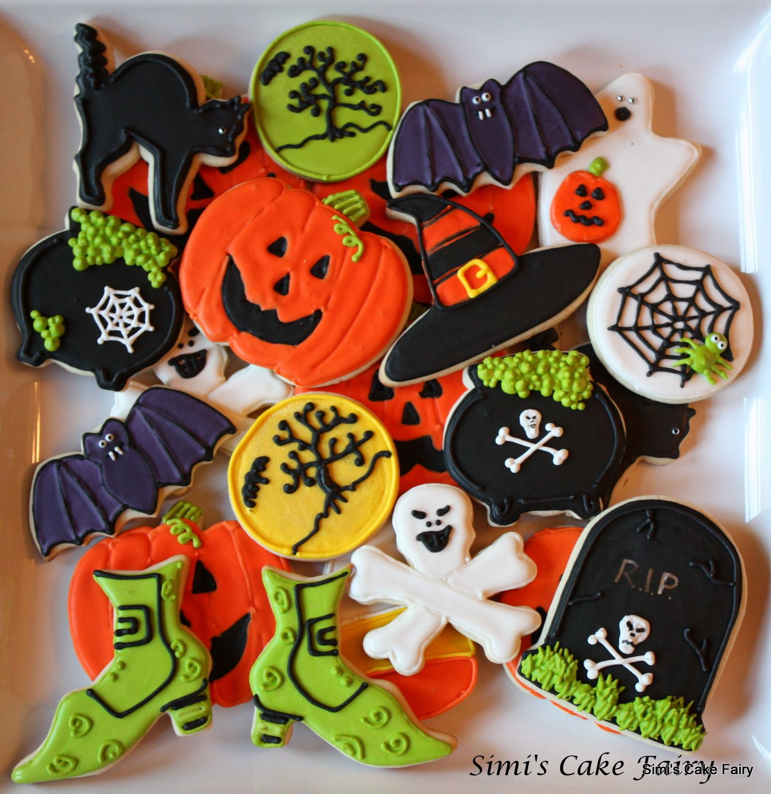 Decorating Halloween Cookies
 Halloween cookies