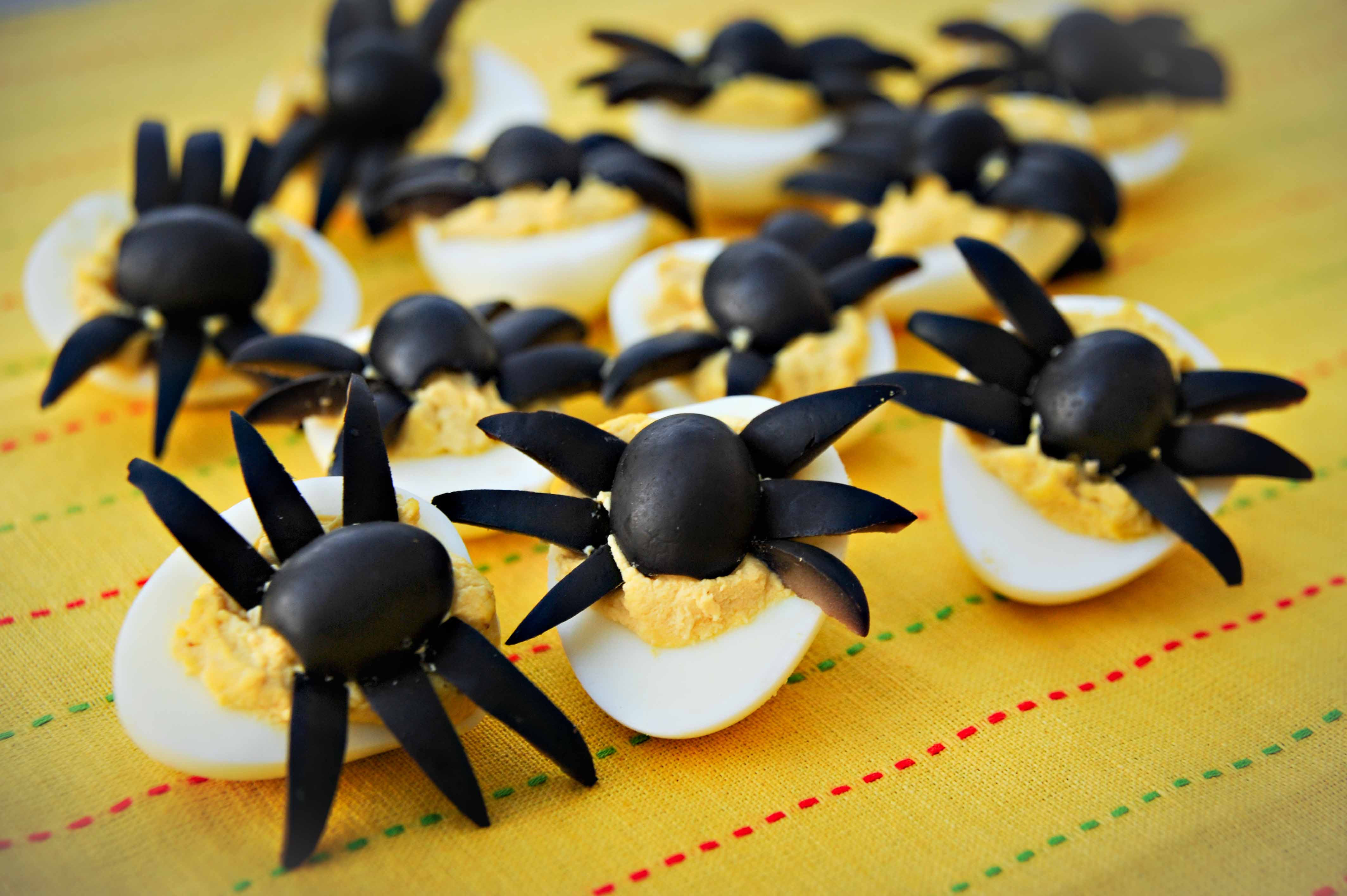 Deviled Eggs Spider Halloween
 Halloween Spider Deviled Eggs Recipe – A Family Halloween
