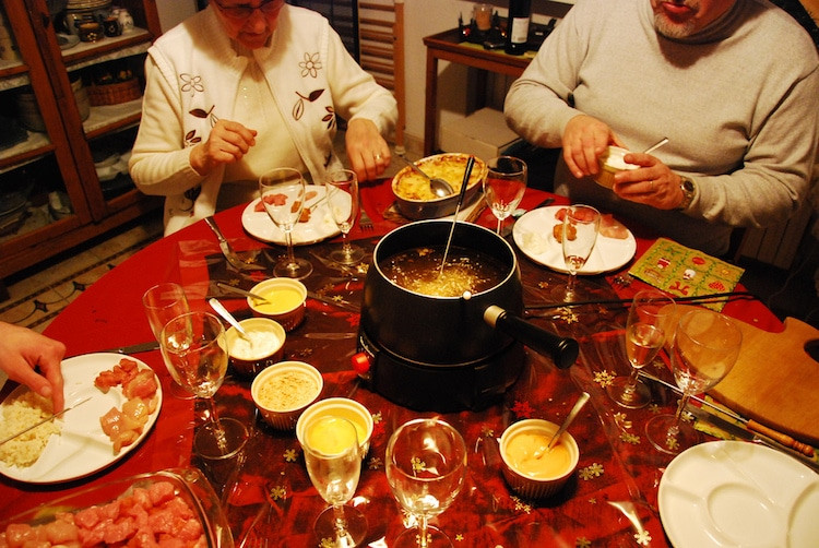 Different Christmas Dinners
 15 Traditional Christmas Dinners Around the World