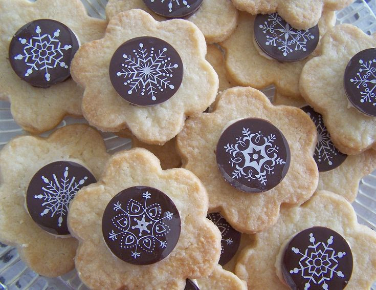 Different Types Of Christmas Cookies
 17 Best images about Me val Party Cakes on Pinterest