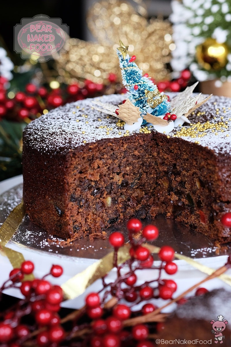 Easy Christmas Cakes
 Quick and Easy Christmas Fruit Cake