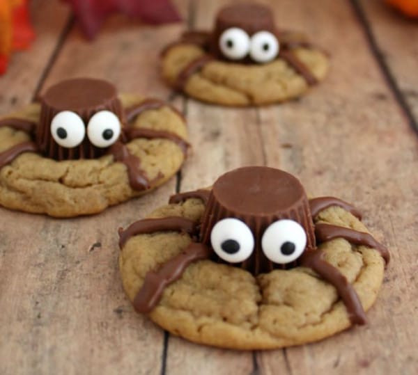 Easy Halloween Cookies
 15 Easy Halloween Treats And Recipes