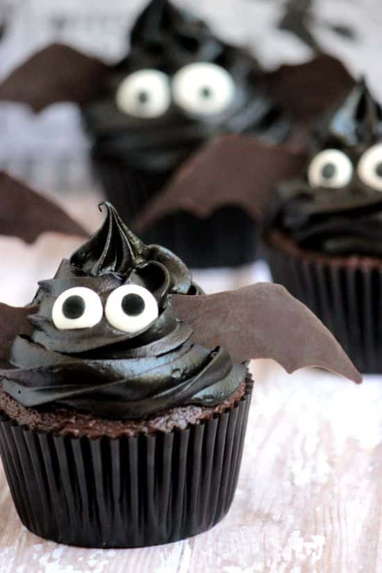 Easy Halloween Cupcakes
 Easy Bat Cupcakes A Cedar Spoon