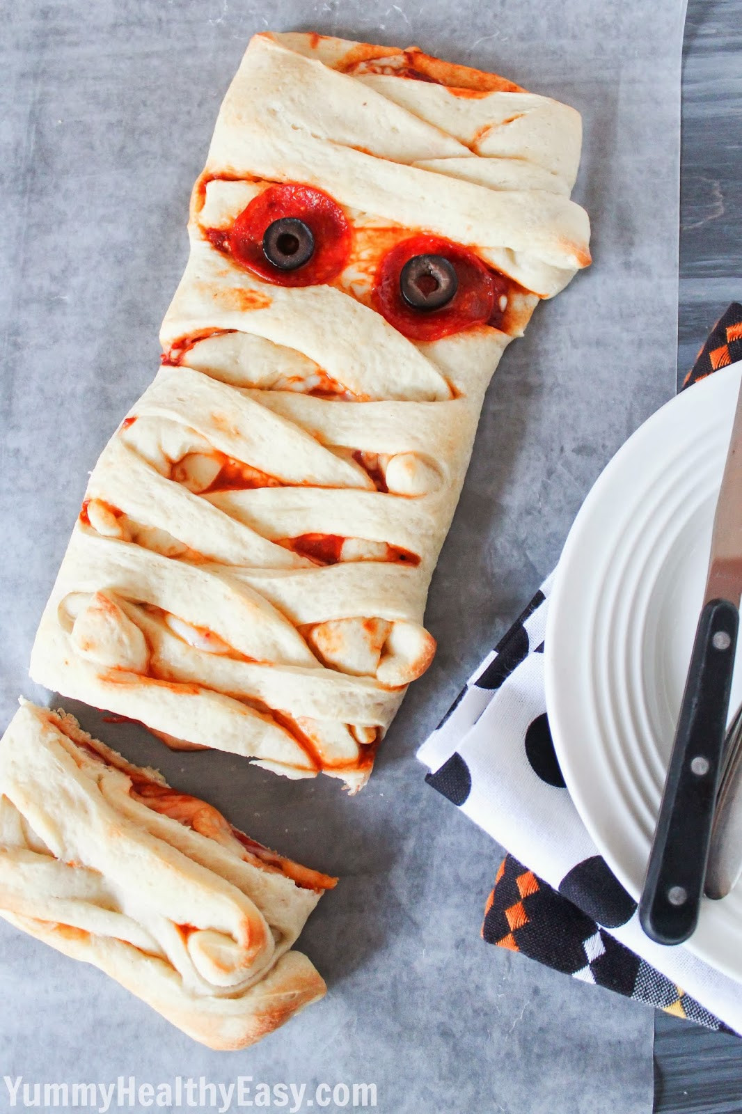 Easy Halloween Dinners
 Pizza Mummy Braid Yummy Healthy Easy