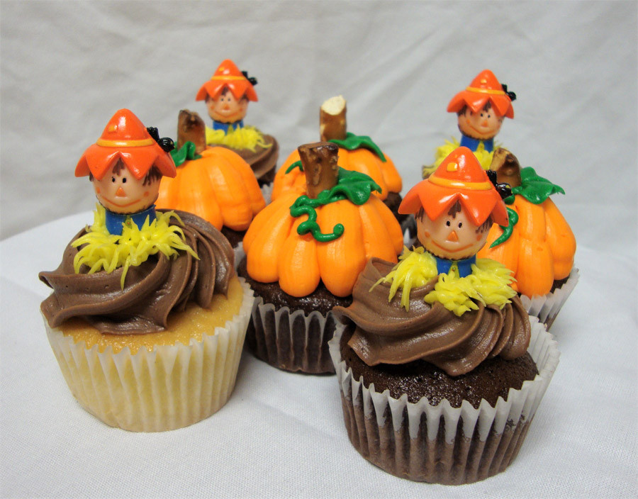 Fall Cupcakes Ideas
 the Side after Five Easy Pumpkin Cupcake Recipe