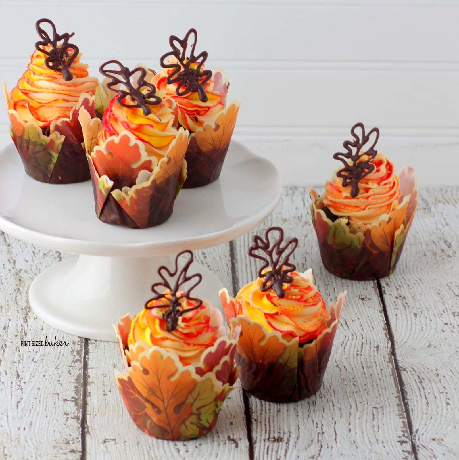 Fall Cupcakes Ideas
 Our Most Favorite Fall and Thanksgiving Cakes & Designs