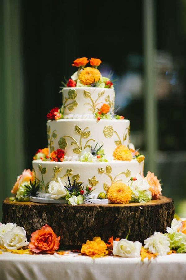 Fall Wedding Cakes Ideas
 Spectacular Fall Wedding Cake Ideas MODwedding