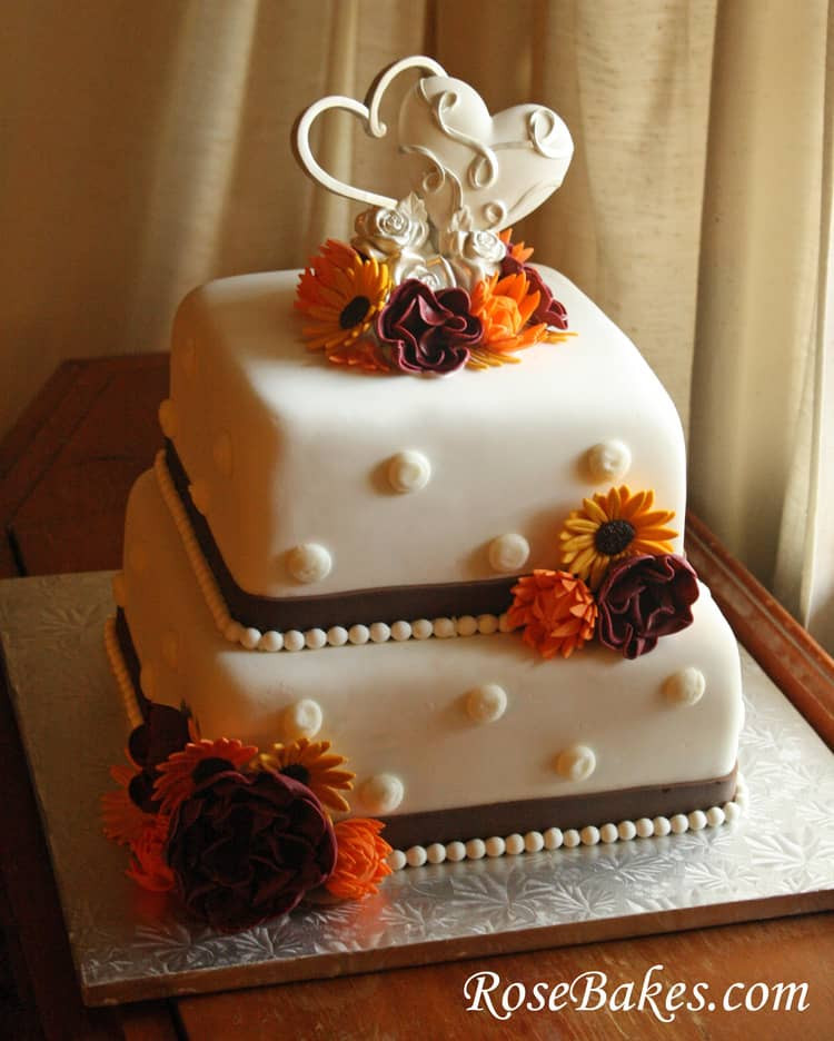 Fall Wedding Cakes Pictures
 Fall Flowers Wedding Cake
