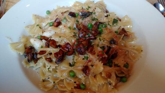 Farfalle With Chicken And Roasted Garlic
 Farfalle with Chicken with Roasted Garlic Picture of The