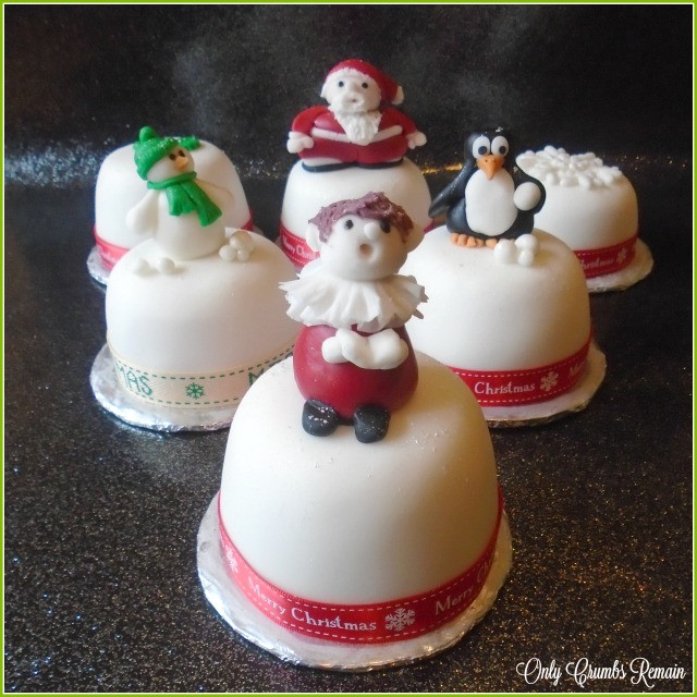 Fondant Christmas Cakes
 ly Crumbs Remain Mini Christmas Cakes