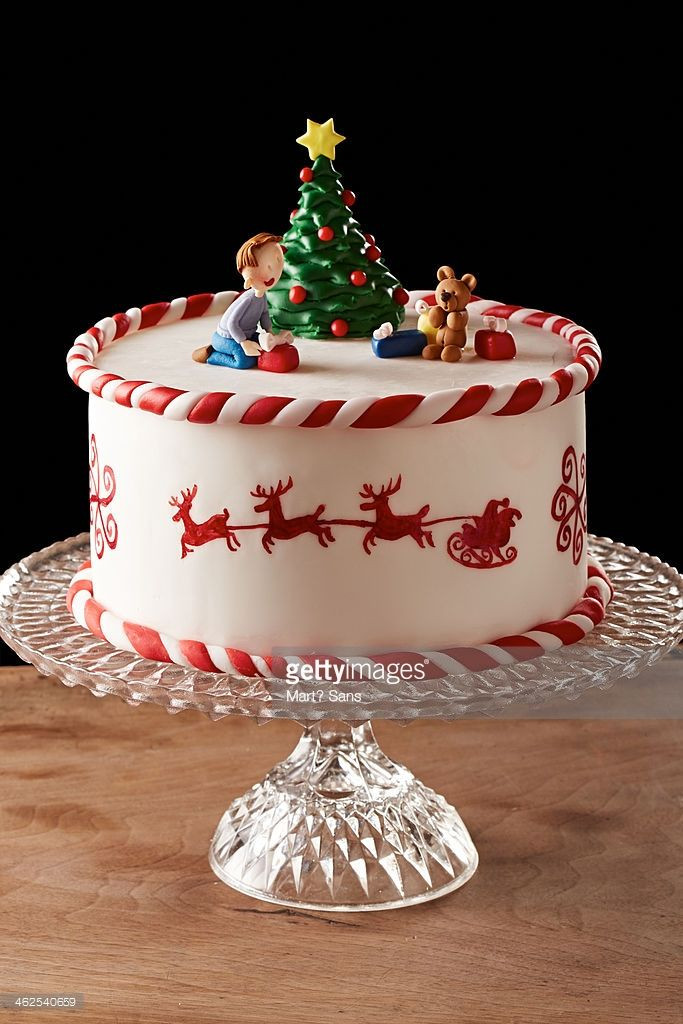 Fondant Christmas Cakes
 Best 25 Tree cakes ideas on Pinterest