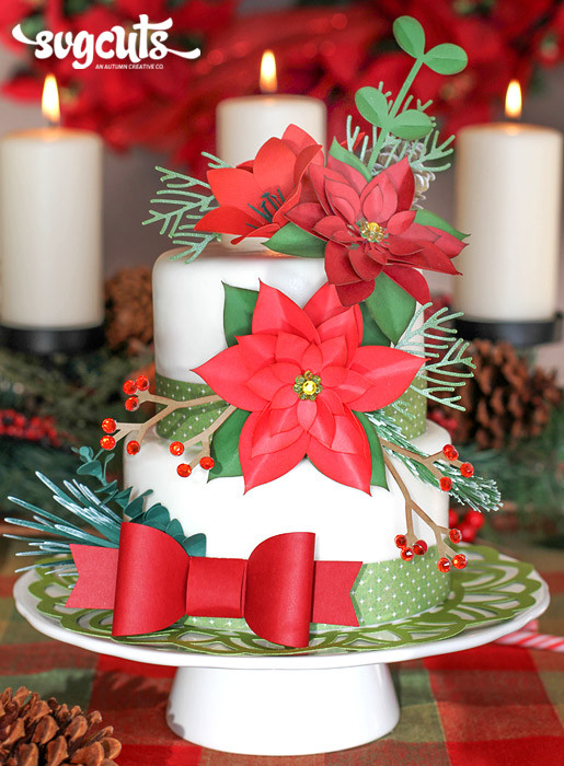 Fondant Christmas Cakes
 Christmas Cake a la SVG Cuts by Ilda Dias