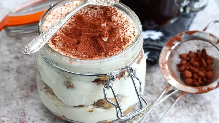 Food Network Christmas Desserts
 10 Christmas Desserts in Jars for Unexpected Guests